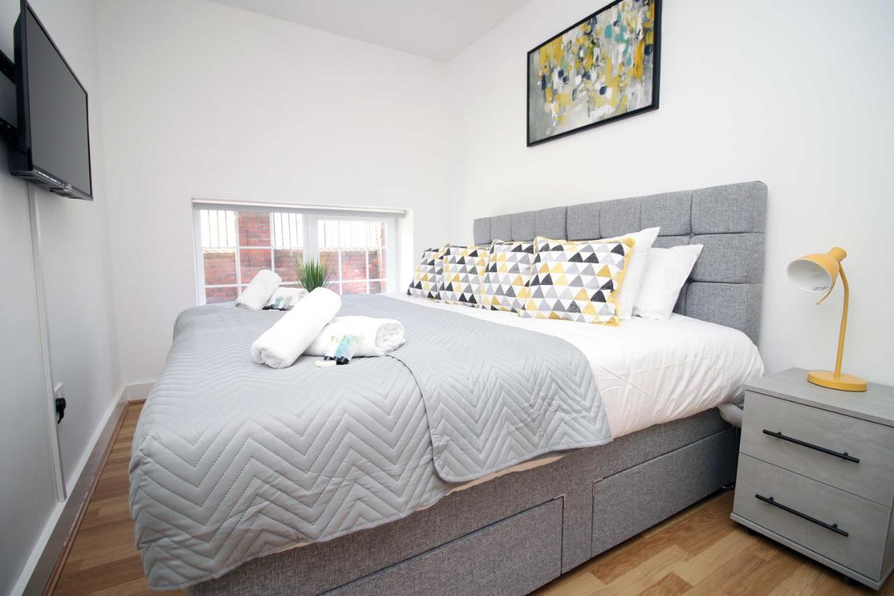 St Thomas Loft Views By Ssw - 2Br, Parking, Sleeps 4, Easy Access To City Centre, Marina, Beach And M4 Swansea Bagian luar foto