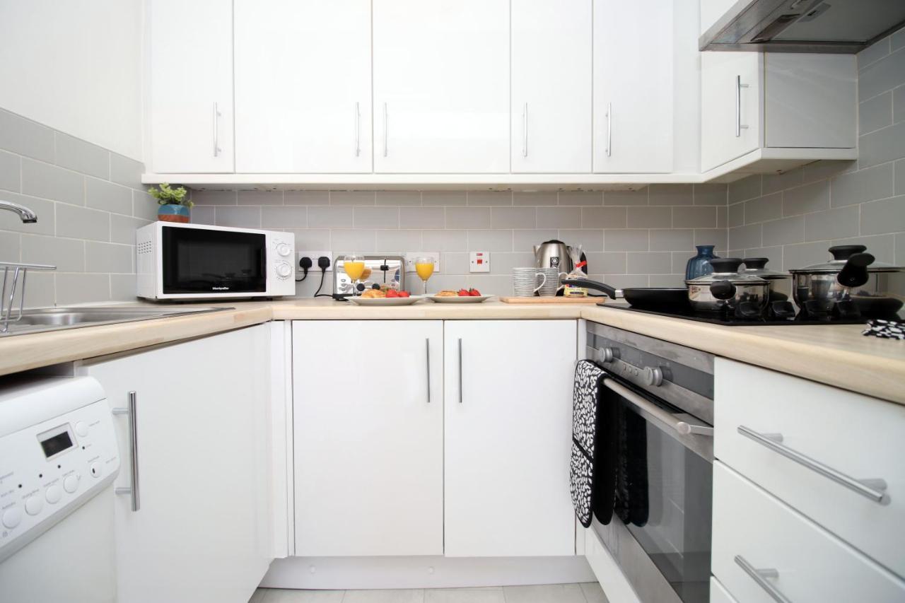 St Thomas Loft Views By Ssw - 2Br, Parking, Sleeps 4, Easy Access To City Centre, Marina, Beach And M4 Swansea Bagian luar foto